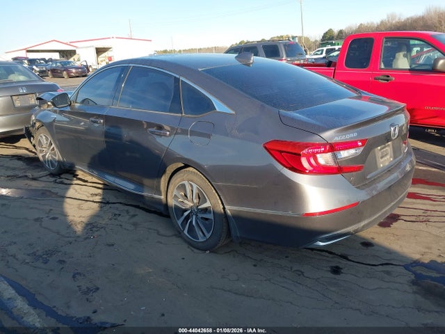 2018 HONDA ACCORD HYBRID 1HGCV3F42JA000654 Photo 2