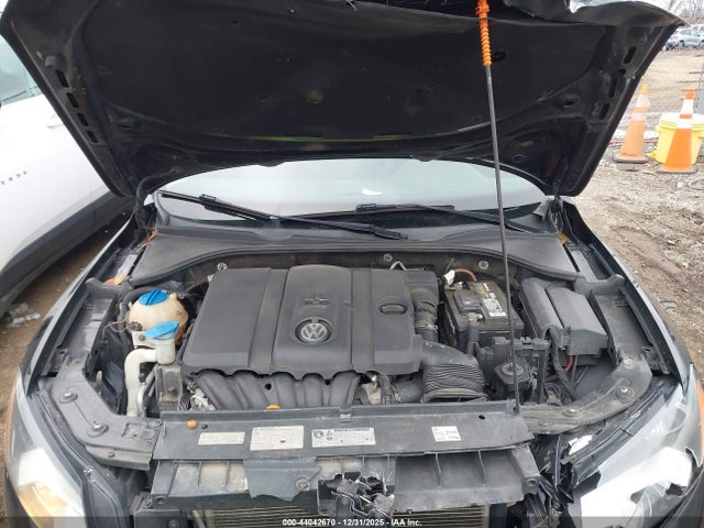 44042670 :رقم المزاد ، 1VWCP7A36DC078035 vin ، 2013 Volkswagen Passat 2.5l Sel Premium مزاد بيع