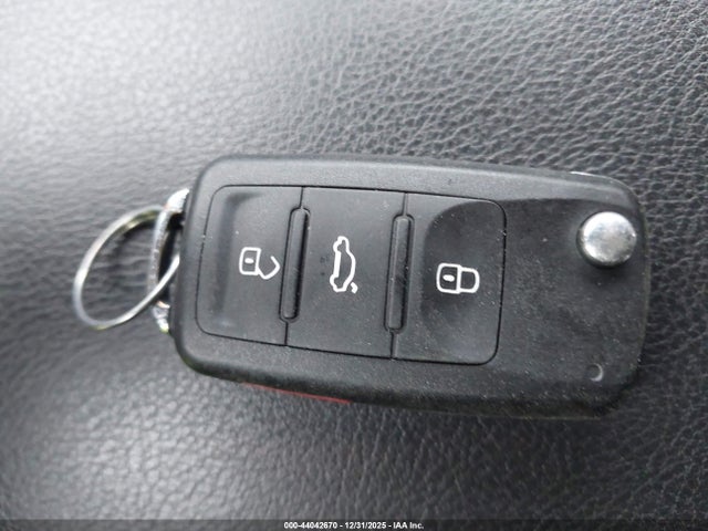 44042670 :رقم المزاد ، 1VWCP7A36DC078035 vin ، 2013 Volkswagen Passat 2.5l Sel Premium مزاد بيع