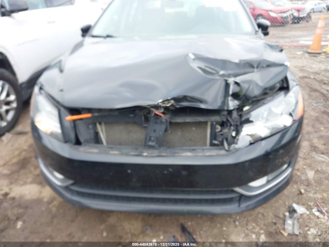 44042670 :رقم المزاد ، 1VWCP7A36DC078035 vin ، 2013 Volkswagen Passat 2.5l Sel Premium مزاد بيع