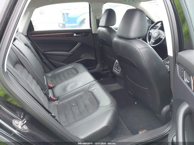 44042670 :رقم المزاد ، 1VWCP7A36DC078035 vin ، 2013 Volkswagen Passat 2.5l Sel Premium مزاد بيع