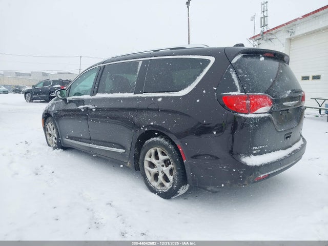 Продажа на аукционе авто 2017 Chrysler Pacifica Limited, vin: 2C4RC1GG3HR752297, номер лота: 44042682