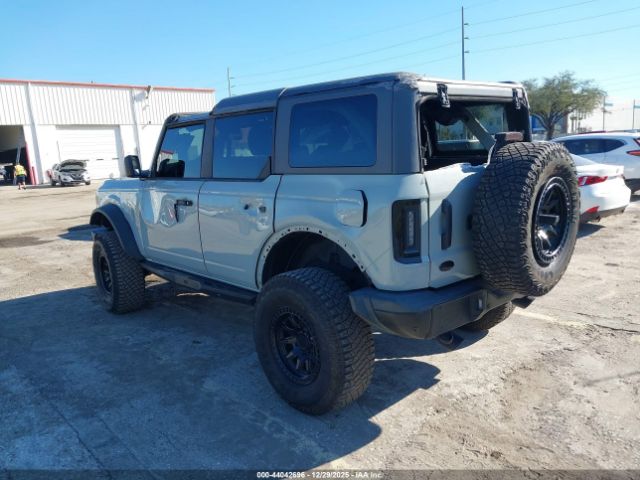 2022 FORD BRONCO 1FMEE5DH0NLA87792 Photo 2