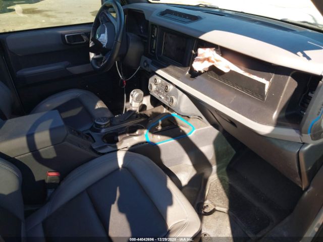 2022 FORD BRONCO 1FMEE5DH0NLA87792 Photo 4