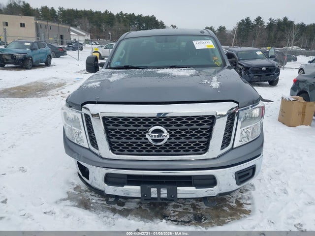 1N6BA1F3XHN570192 Nissan Titan Xd Sv Diesel