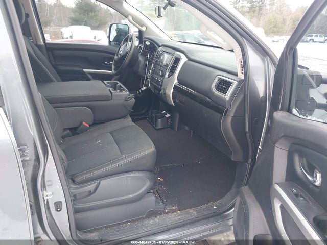 1N6BA1F3XHN570192 Nissan Titan Xd Sv Diesel