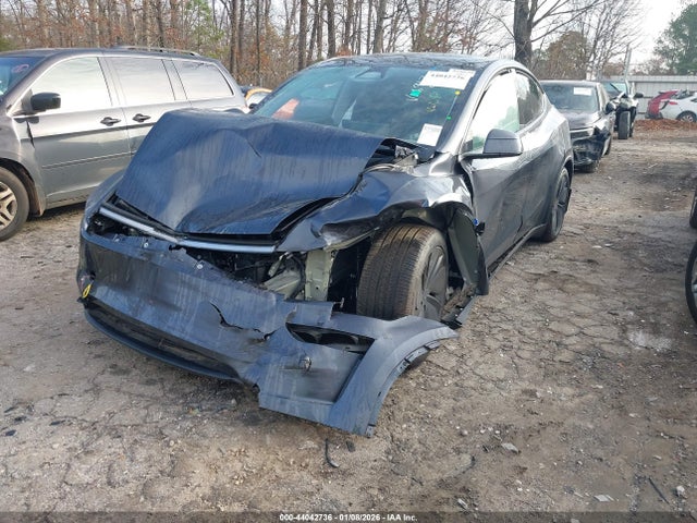 2026 TESLA MODEL Y 7SAYGDEE6TA396967 Photo 1