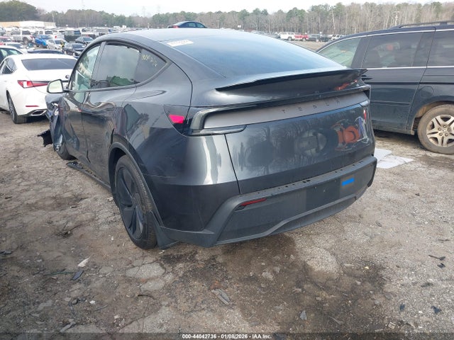 2026 TESLA MODEL Y 7SAYGDEE6TA396967 Photo 2