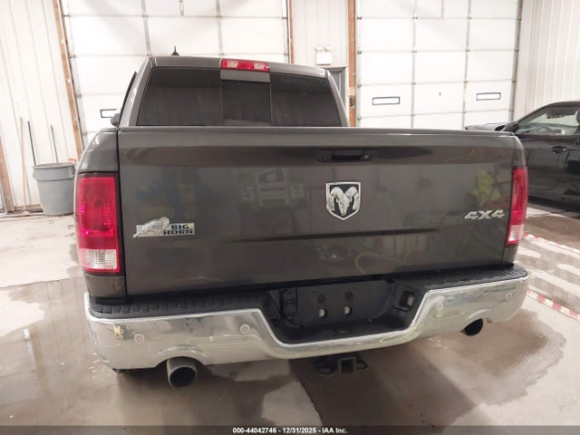 44042746 :رقم المزاد ، 1C6RR7LT5JS278188 vin ، 2018 Ram 1500 Big Horn  4x4 5'7 Box مزاد بيع
