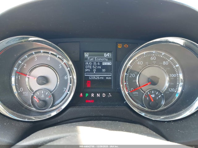44042758 :رقم المزاد ، 2A4RR5DG0BR618150 vin ، 2011 Chrysler Town & Country Touring مزاد بيع