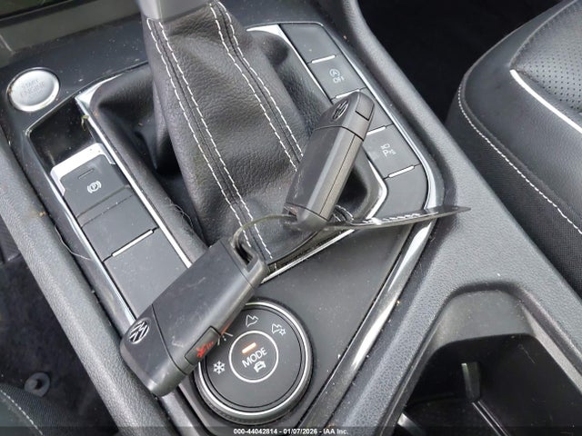 Продаж на аукціоні авто 2023 Volkswagen Tiguan 2.0t Sel R-line, vin: 3VV4B7AX3PM118889, номер лоту: 44042814