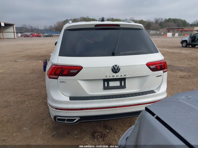 Продаж на аукціоні авто 2023 Volkswagen Tiguan 2.0t Sel R-line, vin: 3VV4B7AX3PM118889, номер лоту: 44042814