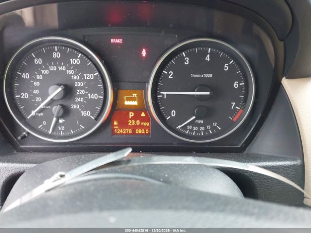 2015 BMW X1 WBAVL1C55FVY30413 Photo 6