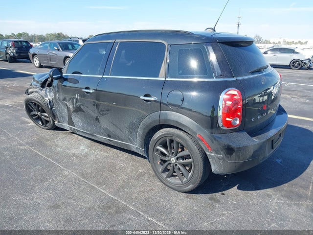 2013 MINI COUNTRYMAN WMWZB3C5XDWR35908 Photo 2