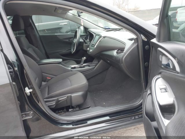 2018 CHEVROLET MALIBU 1G1ZD5STXJF149135 Photo 4