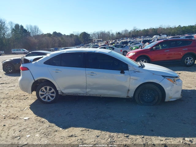 Toyota Corolla Hybrid Le 2024 JTDBCMFE3R3058321 Image 13