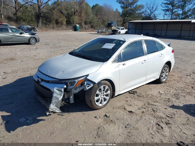Toyota Corolla Hybrid Le 2024 JTDBCMFE3R3058321 Image 2