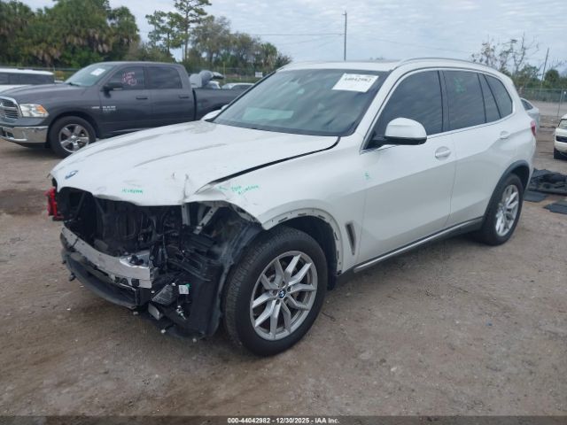 2019 BMW X5 5UXCR6C54KLK83192 Photo 1