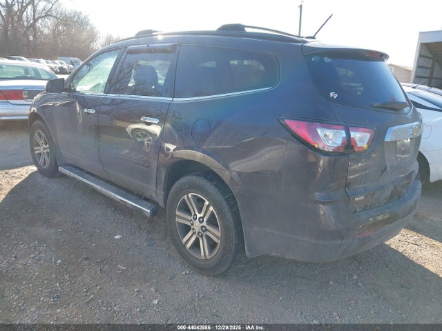 2015 CHEVROLET TRAVERSE 1GNKVGKD7FJ337925 Photo 2