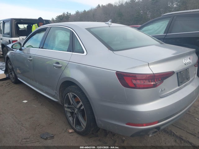 2018 AUDI A4 WAUENAF40JA125032 Photo 2