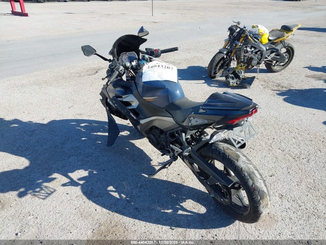 JKAEXKG14PDAS2322 Kawasaki EX400