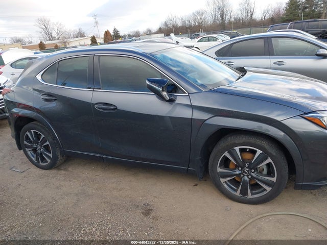 2024 Lexus Ux 250h Premium მანქანა იყიდება აუქციონზე, vin: JTHP6JBH8R2192399, აუქციონის ნომერი: 44043227