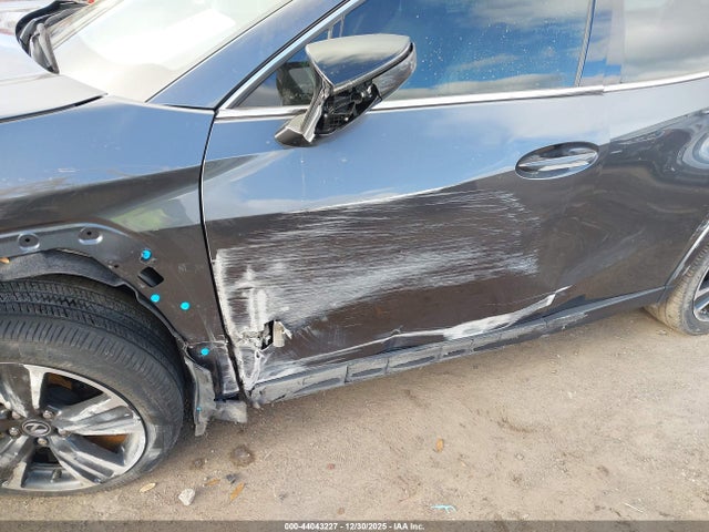 2024 Lexus Ux 250h Premium მანქანა იყიდება აუქციონზე, vin: JTHP6JBH8R2192399, აუქციონის ნომერი: 44043227