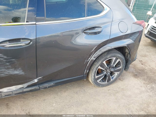 2024 Lexus Ux 250h Premium მანქანა იყიდება აუქციონზე, vin: JTHP6JBH8R2192399, აუქციონის ნომერი: 44043227