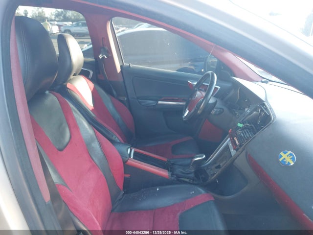 YV440MDU7H2008972 Volvo Xc60 T5 Inscription