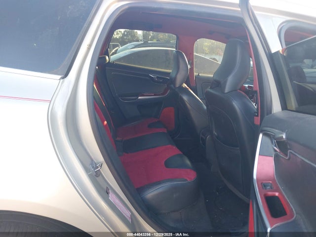 YV440MDU7H2008972 Volvo Xc60 T5 Inscription