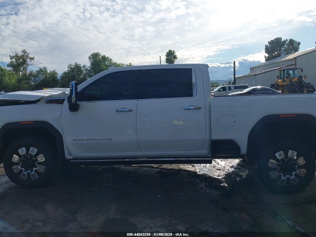 1GT4UREY4SF254075 GMC Sierra 2500hd 4wd Standard Bed Denali