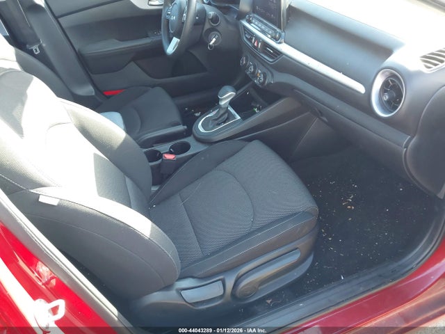 3KPF24AD0PE682800 KIA Forte Lxs