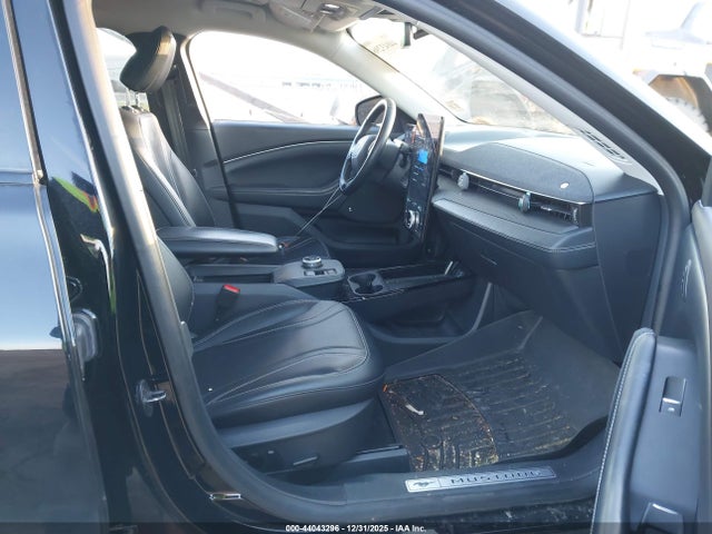 2022 FORD MUSTANG MACH-E 3FMTK3R71NMA14627 Photo 4