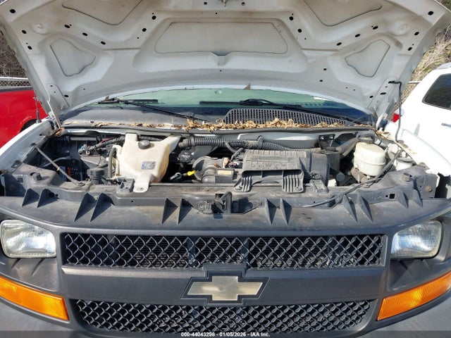 Chevrolet Express 2500 Work Van 2014 1GCWGFBA2E1210857 Image 10