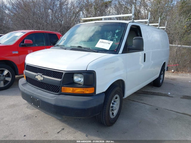 Chevrolet Express 2500 Work Van 2014 1GCWGFBA2E1210857 Image 2