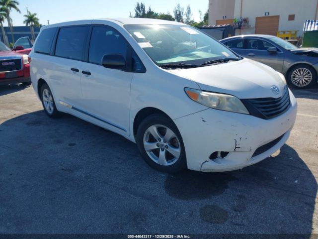 2015 TOYOTA SIENNA 5TDZK3DC8FS570356
