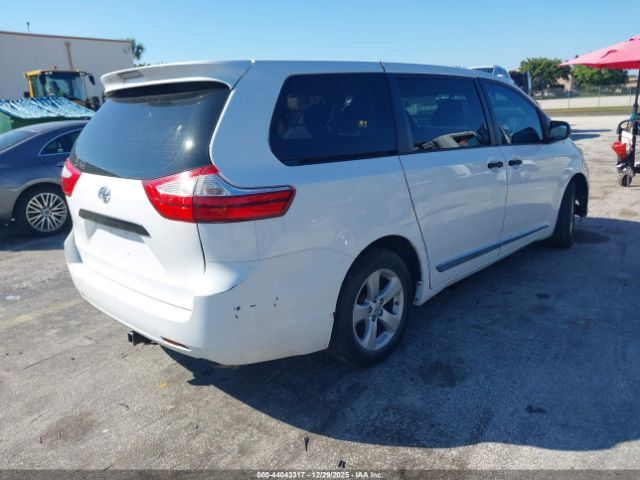 2015 TOYOTA SIENNA 5TDZK3DC8FS570356 Photo 3