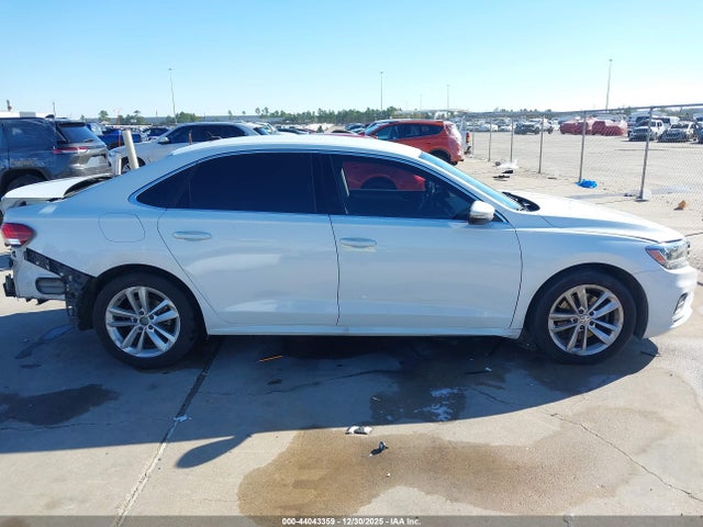 Продаж на аукціоні авто 2020 Volkswagen Passat 2.0t Se, vin: 1VWSA7A32LC009631, номер лоту: 44043359