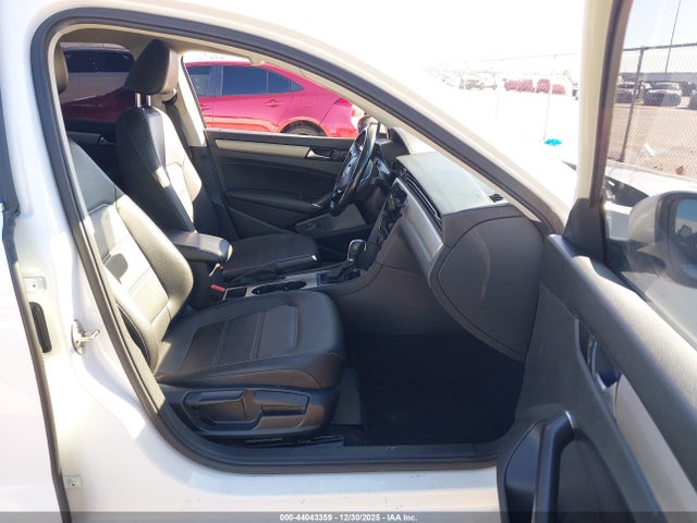 2020 VOLKSWAGEN PASSAT 1VWSA7A32LC009631 Photo 4