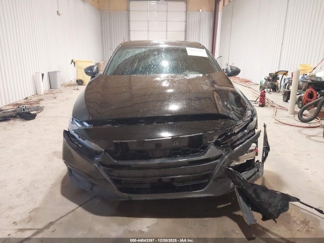 44043397 :رقم المزاد ، 1HGCV2F36JA012873 vin ، 2018 Honda Accord Sport 2.0t مزاد بيع