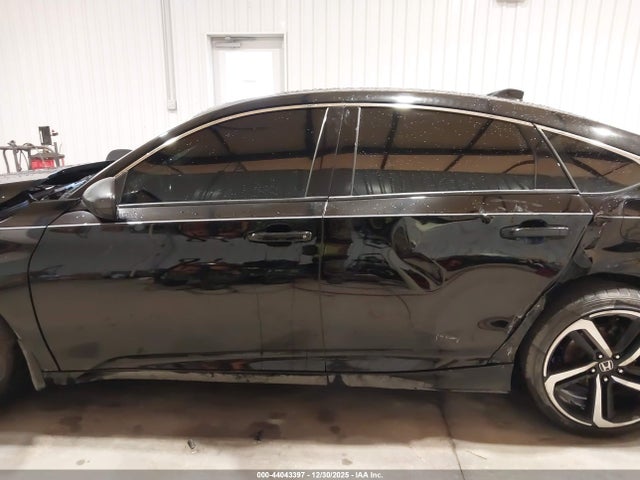 44043397 :رقم المزاد ، 1HGCV2F36JA012873 vin ، 2018 Honda Accord Sport 2.0t مزاد بيع