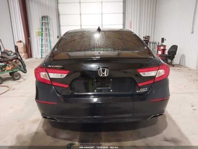 44043397 :رقم المزاد ، 1HGCV2F36JA012873 vin ، 2018 Honda Accord Sport 2.0t مزاد بيع