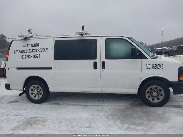 1GCSHAF45E1203324 Chevrolet Express 1500 Work Van