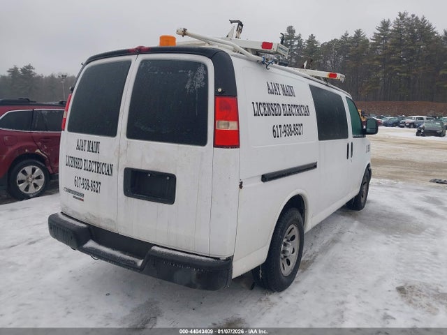 1GCSHAF45E1203324 Chevrolet Express 1500 Work Van