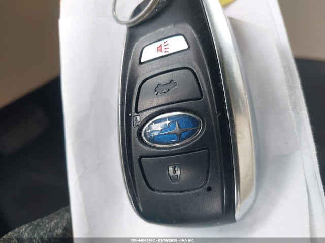 Продажа на аукционе авто 2017 Subaru Outback 2.5i Limited, vin: 4S4BSANC7H3389978, номер лота: 44043462
