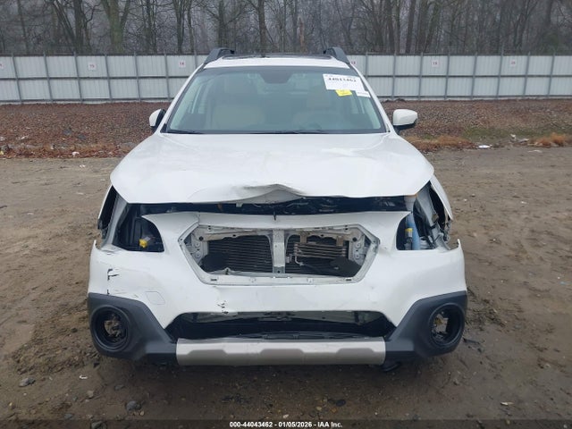 Продажа на аукционе авто 2017 Subaru Outback 2.5i Limited, vin: 4S4BSANC7H3389978, номер лота: 44043462