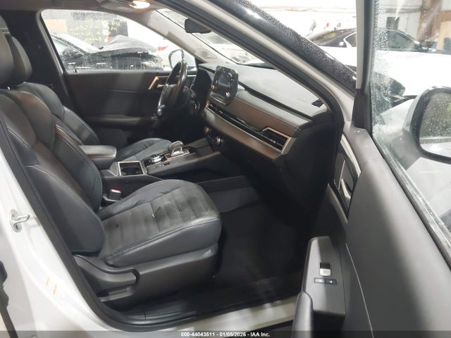2022 MITSUBISHI OUTLANDER JA4J4UA87NZ010400 Photo 4
