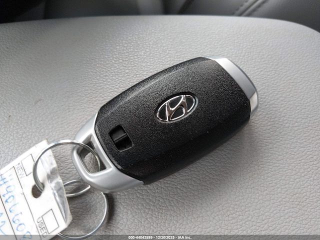 2022 HYUNDAI KONA KM8K5CA3XNU906608 Photo 10