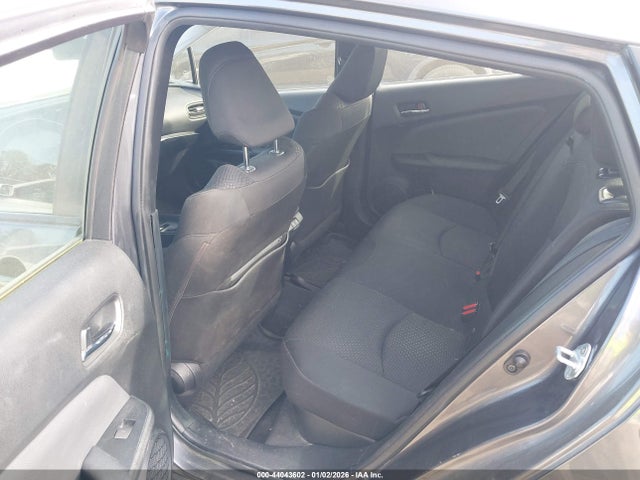JTDKARFU4K3101743 Toyota Prius Le