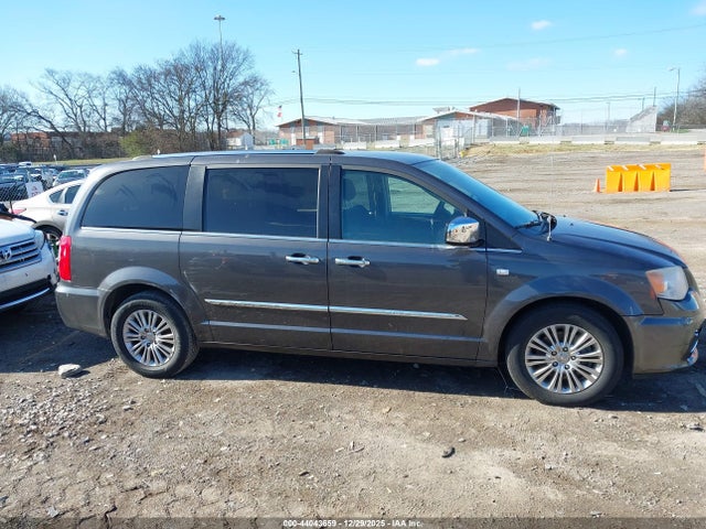2014 Chrysler Town & Country Touring-l 30th Anniversary მანქანა იყიდება აუქციონზე, vin: 2C4RC1CG8ER368162, აუქციონის ნომერი: 44043659